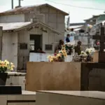 FOTOS: Famílias lotam cemitérios de Rio Branco no Dia de Finados