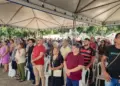 FOTOS: Famílias lotam cemitérios de Rio Branco no Dia de Finados