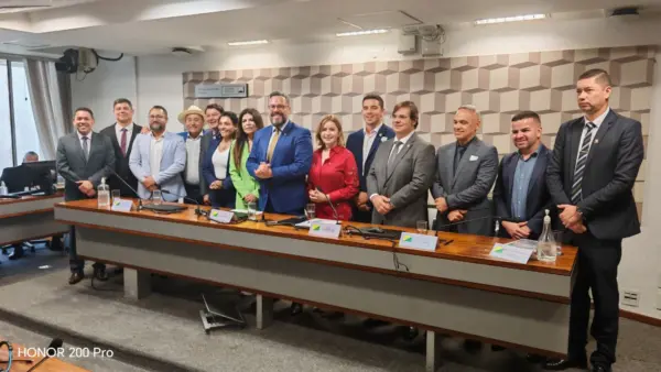 Prefeitos do Acre se reúnem com bancada federal no Congresso e apresentam propostas para aplicação de emendas