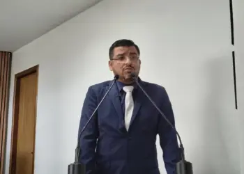 Vereador Aiache cobra saída da Ricco após ônibus perder eixo traseiro em Rio Branco e dispara: “Essa empresa é um lixo” 3 Vereador Aiache cobra saída da Ricco após ônibus perder eixo traseiro em Rio Branco e dispara: “Essa empresa é um lixo”