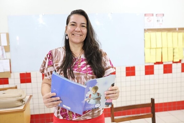 Governo divulga cronograma de convocações e exames obrigatórios para mais de 2,6 mil professores aprovados