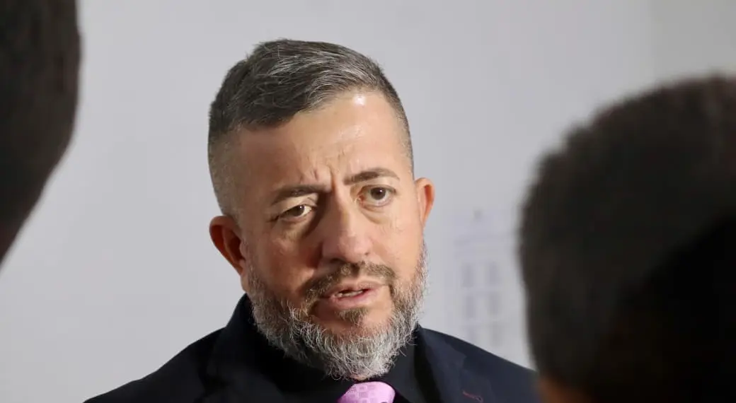 Líder do prefeito na Câmara afirma que licitação do transporte “vai sair este ano”, e admite que serviço é precário 1 Foto: cedida