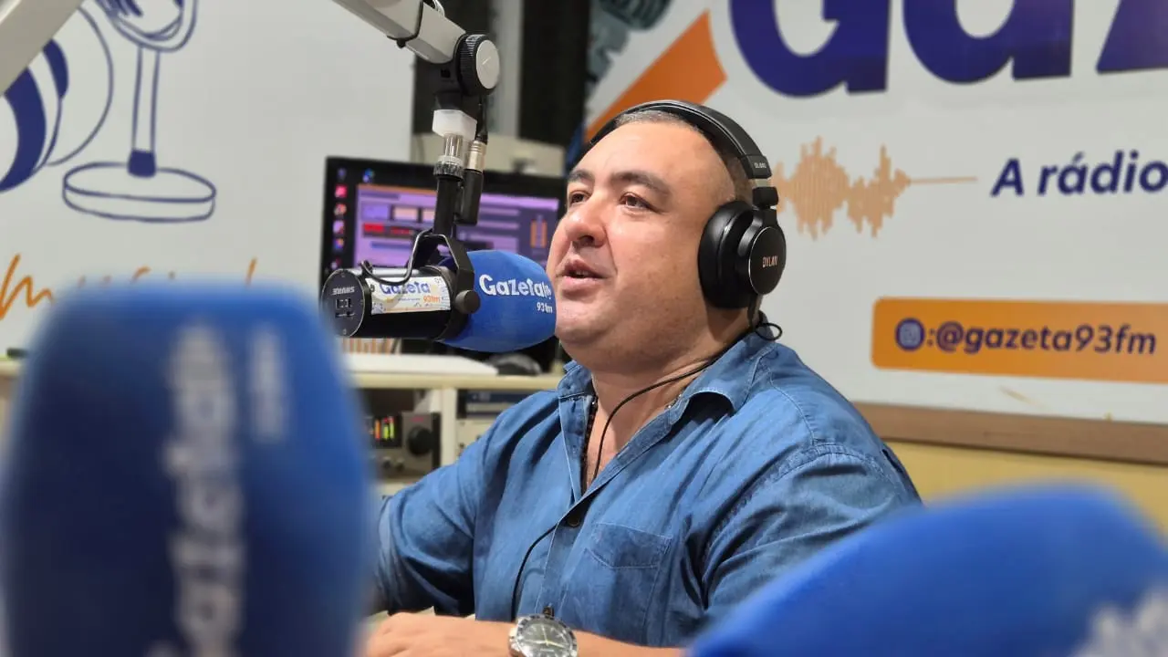 No Dia do Radialista, locutores celebram veículo de comunicação que atravessa gerações: 'democrático e atual' 1 No Dia do Radialista, locutores celebram veículo de comunicação que atravessa gerações: 'democrático e atual'