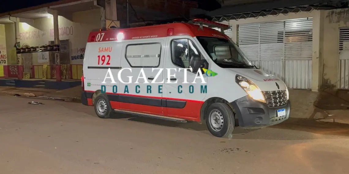 Mulher é atropelada por caminhonete na Baixada da Sobral; motorista foge sem prestar socorro 1 Mulher é atropelada por caminhonete na Baixada da Sobral; motorista foge sem prestar socorro