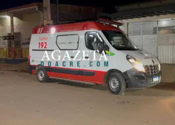 Mulher é atropelada por caminhonete na Baixada da Sobral; motorista foge sem prestar socorro 2 Mulher é atropelada por caminhonete na Baixada da Sobral; motorista foge sem prestar socorro