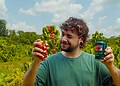 Guaraná Antarctica destaca sua conexão com a Amazônia em nova versão de comercial clássico dos anos 90