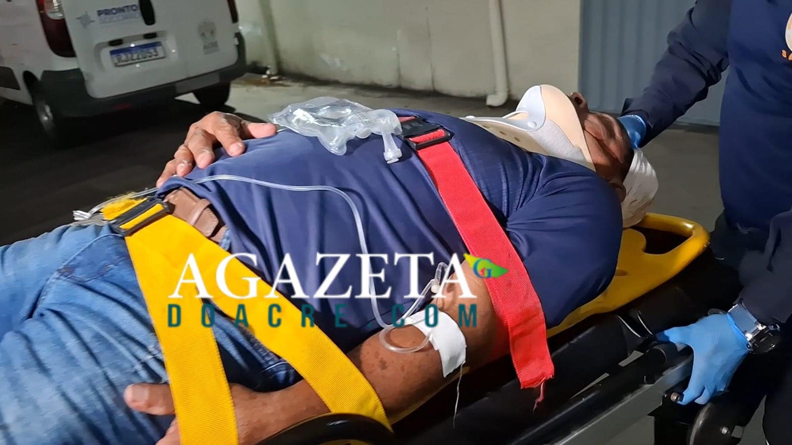 Caminhonete capota e pai e filho ficam feridos na Estrada de Porto Acre 2 Caminhonete capota e pai e filho ficam feridos na Estrada de Porto Acre