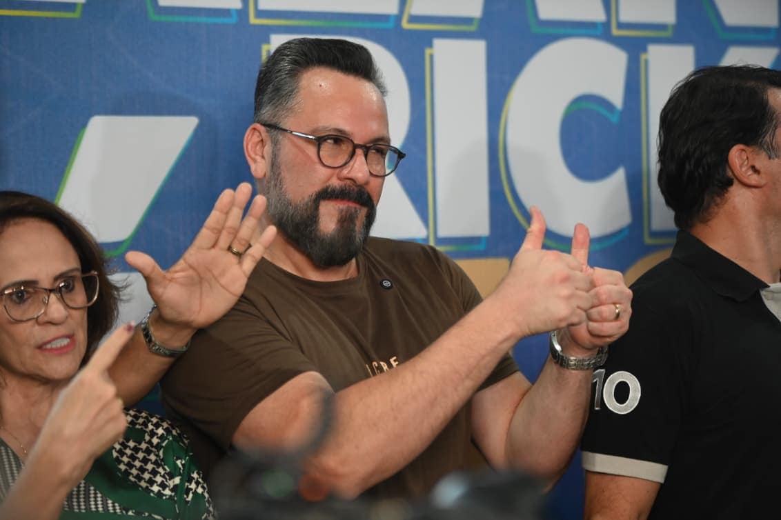 Alan Rick se filia ao Republicanos e diz que escolha do vice vai ficar 'para depois da festa' 7 Alan Rick se filia ao Republicanos e diz que escolha do vice vai ficar 'para depois da festa'