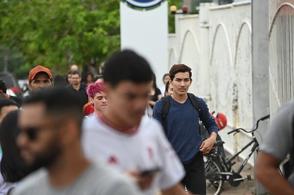 Portões do Enem já estão abertos em Rio Branco; veja fotos 14 Portões do Enem já estão abertos em Rio Branco; veja fotos