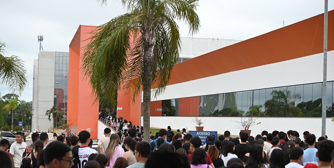 Portões do Enem já estão abertos em Rio Branco; veja fotos 1 Foto: Juan Vicent Diaz