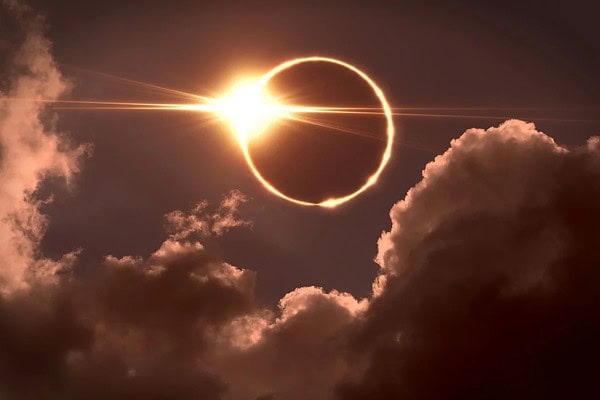 Eclipse solar mais longo do século: data, hora e onde será visível