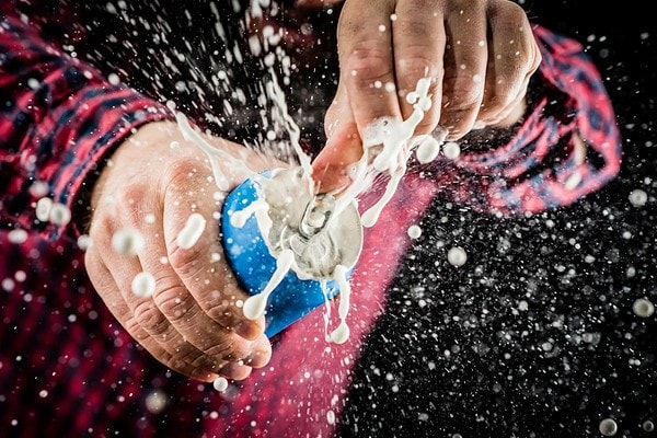 Jovem tem falência renal após exagerar no consumo de energético