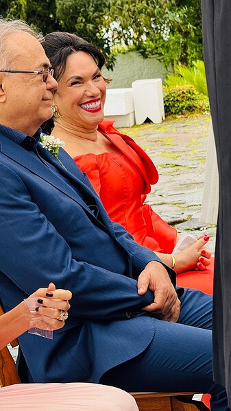 A celebração da união de Rodrigo Guerra e Camila Rodrigues foi realizada no último fim de semana na Villa Casarão, em Florianópolis