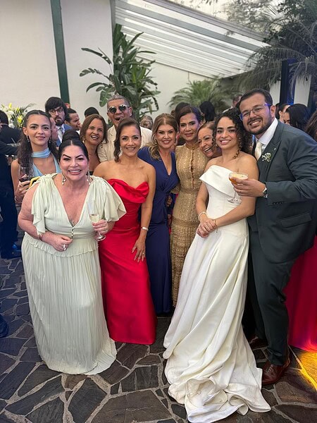 A celebração da união de Rodrigo Guerra e Camila Rodrigues foi realizada no último fim de semana na Villa Casarão, em Florianópolis