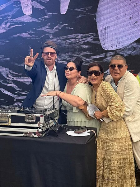 A celebração da união de Rodrigo Guerra e Camila Rodrigues foi realizada no último fim de semana na Villa Casarão, em Florianópolis