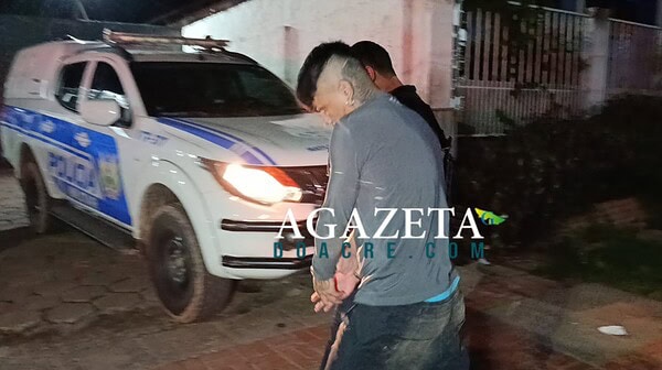 Adolescente reage a abordagem policial, aponta arma de fogo e é morto no bairro Triângulo Novo; comparsa foi preso