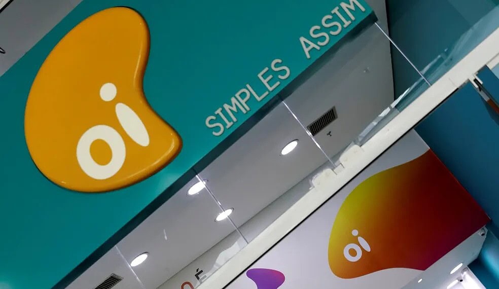 Logo da Oi visto em loja de São Paulo — Foto: Paulo Whitaker/Reuters