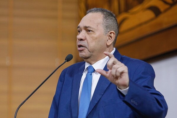 Líder do governo diz que PCCR da Saúde vai sair no prazo estabelecido