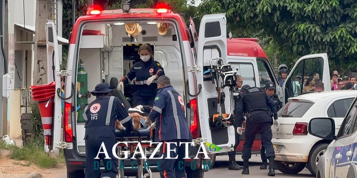 Homem baleado na cabeça durante emboscada é transferido para UTI e permanece em estado grave no PS