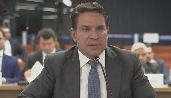 Moraes determina prisão preventiva de Ramagem