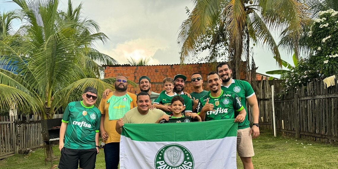 Palmeirenses do Acre viajam ao Peru para assistir final da Libertadores contra o Flamengo: 'jogo vai ser difícil' 1 Grupo está ansioso por assistir à final ao vivo. Foto: arquivo pessoal