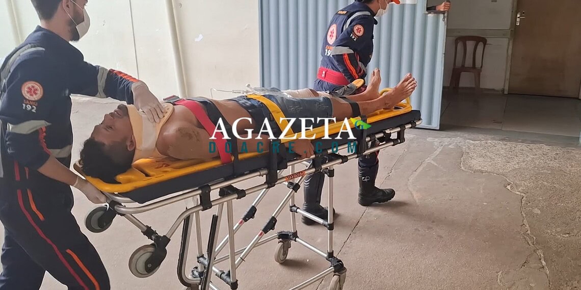 Motociclista fica ferido após avançar preferência e ser atingido por caminhonete em Rio Branco