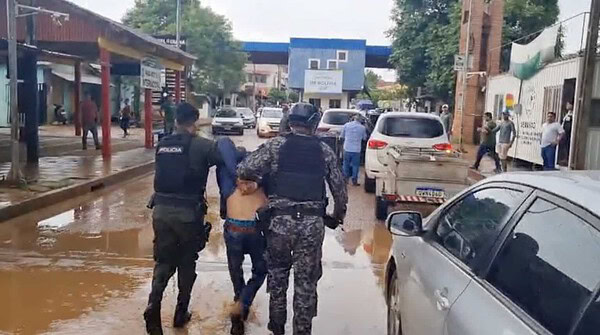 Quatro homens são presos após sequestrar taxista e tentar cruzar a fronteira para a Bolívia