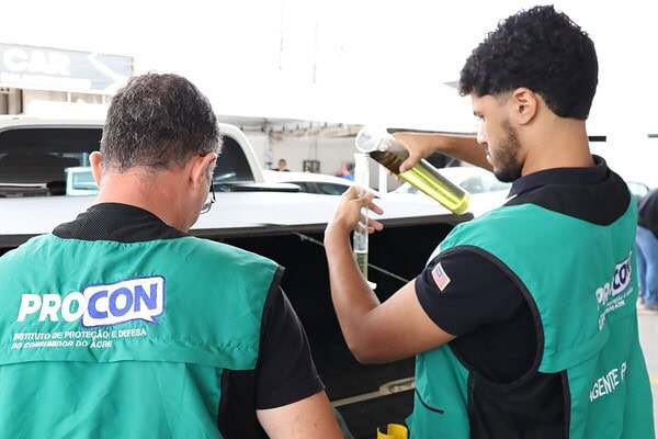 Operação combate irregularidades em postos de combustíveis no Acre; três mandados já foram cumpridos