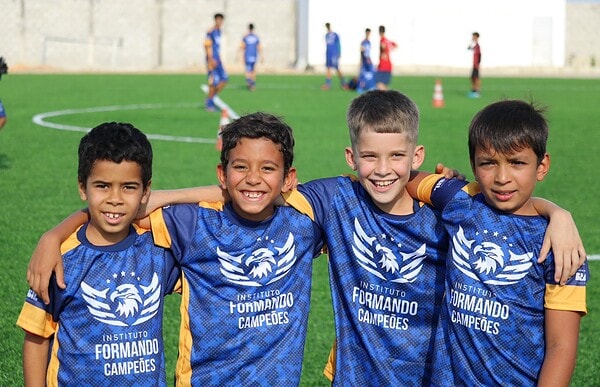 Peneira de projeto apoiado por Alan Rick tem 32 escolinhas inscritas e avaliará 879 atletas