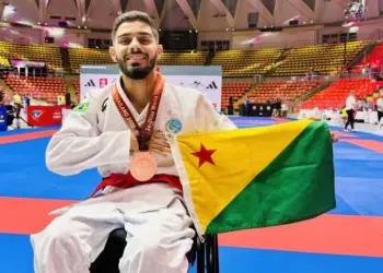 Paratleta acreano conquista bronze em mundial de jiu-jítsu na Tailândia e se prepara para novo desafio nos Emirados Árabes 2 Atleta foi medalhista durante a competição. Foto: Arquivo pessoal/Thomas Silva