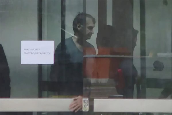 Moraes determina início do cumprimento da pena de Bolsonaro na PF