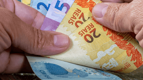 Salário de novembro dos servidores públicos do Acre será pago de forma antecipada; veja data