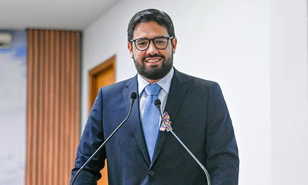 Entre recorde de votos e rotina discreta: Bruno Moraes faz balanço de seu 1º ano na Câmara