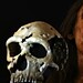 Novo estudo sugere que neandertais canibalizavam mulheres e crianças forasteiras 9 Foto: Reprodução/Youtube
