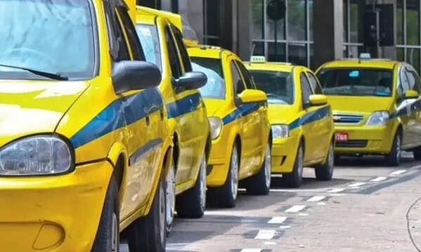 Lula sanciona lei que suspende taxa de verificação de taxímetro por cinco anos