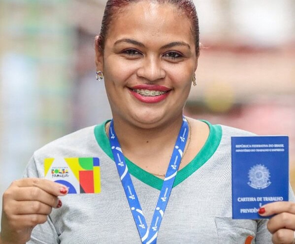 O que você deve prestar atenção antes de aceitar um emprego recebendo Bolsa Família