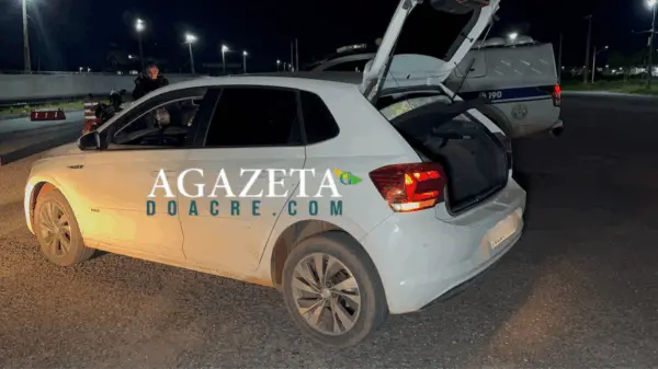 Motorista de aplicativo é sequestrado e carro usado em ataque a tiros em residência de Rio Branco