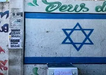 Facção 'evangélica' chega ao Acre e rivaliza com o Comando Vermelho, aponta Abin 1 Imagem ilustrativa de pichações do TCP no Rio de Janeiro - Foto: Christina Vital da Cunha