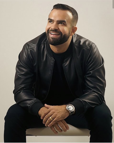 Nathália e Ricardo Martins brindaram amigos e clientes com um soft-open impecável da Hope Resort no Bosque Open Mall