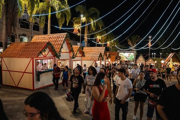 Empreendedores faturam mais de R$ 139 mil em uma semana na Feira e Vila Natalina de Rio Branco