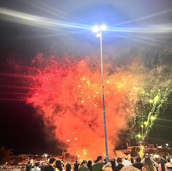 VÍDEO: Rio Branco conta com show de drones e transforma o céu em espetáculo natalino