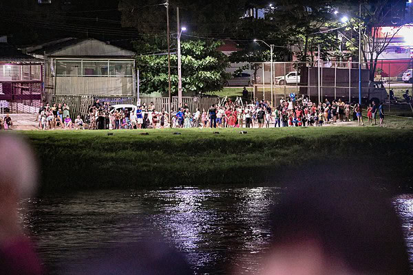 VÍDEO: Rio Branco conta com show de drones e transforma o céu em espetáculo natalino