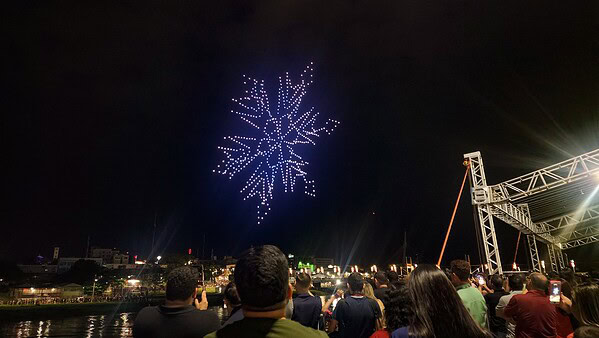 VÍDEO: Rio Branco conta com show de drones e transforma o céu em espetáculo natalino