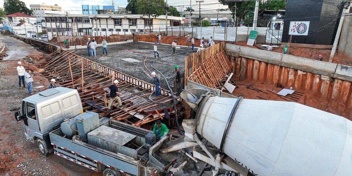 Obras do viaduto do Complexo Viário são realizadas no cruzamento das Avenida Ceará e Getúlio Vargas . Foto: Pedro Devani/Secom