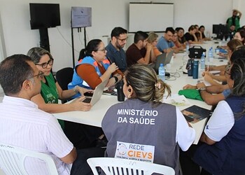 Equipes de saúde monitoram níveis da água e ocorrências no estado. Foto: Tiago Araújo/Sesacre