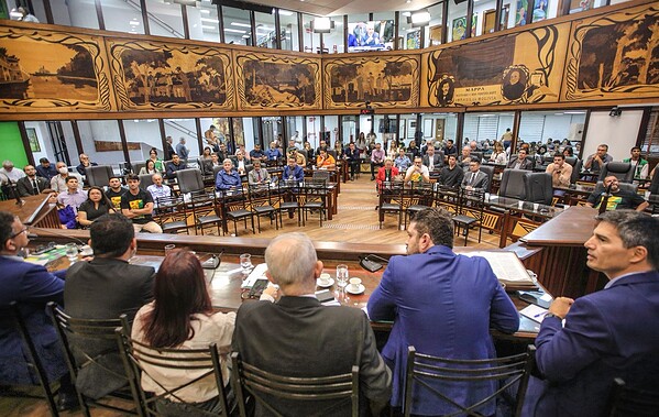 Audiência na Aleac discute orçamento do Acre para 2026 com projeção de R$ 13,8 bilhões