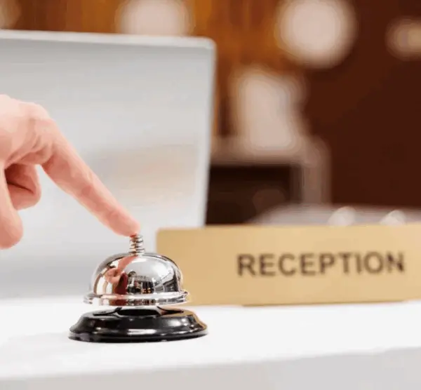 Entenda as novas regras de check-in e check-out que estão em vigor