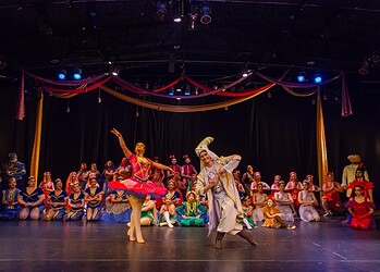 Escola apresenta espetáculo 'Castelo Rá-Tim-Bum' com música, teatro e dança em Rio Branco 1 Espetáculo Musical Aladdin (2024) - Foto: Felipe Barbosa