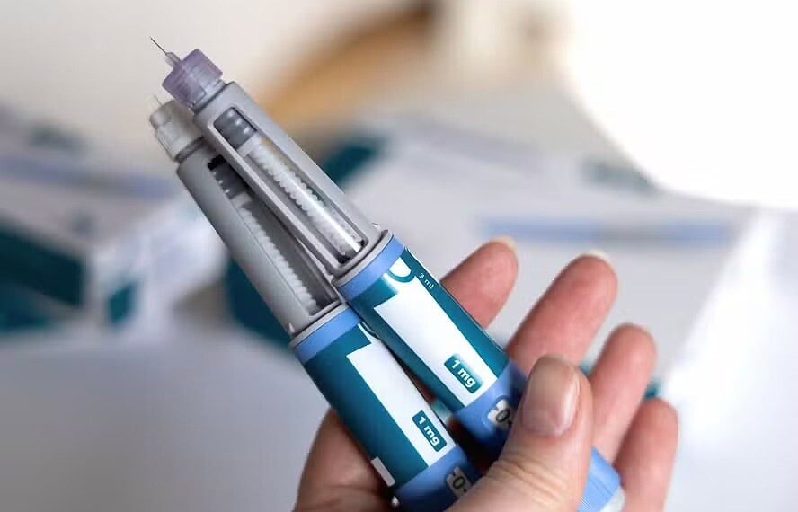 OMS passa a recomendar remédios para perda de peso como Ozempic e Mounjaro 1 Popularidade de medicamentos agonistas de GLP-1, como semaglutida e tirzepatida, explodiu nos últimos anos. — Foto: Science Media España