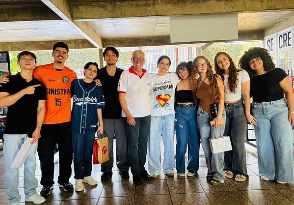 O prefeito de Rio Branco Tião Bocalom e a primeira dama da capital Kellen Bocalom estiveram na festa de confraternização da ADEPOL